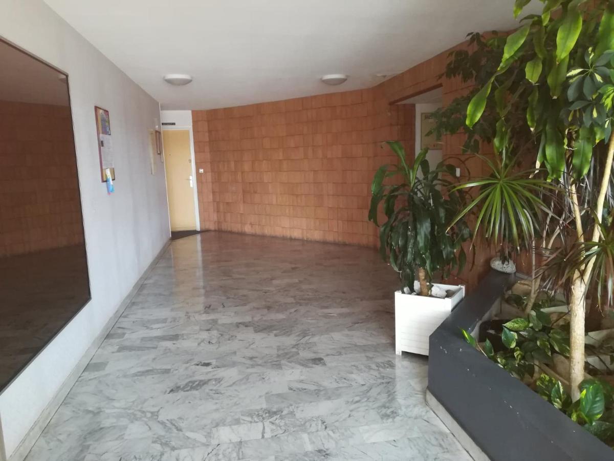 Studio Cabine Vue Port Avec Parking Prive, Piscine, Parc, Boulodrome Agde Exterior photo