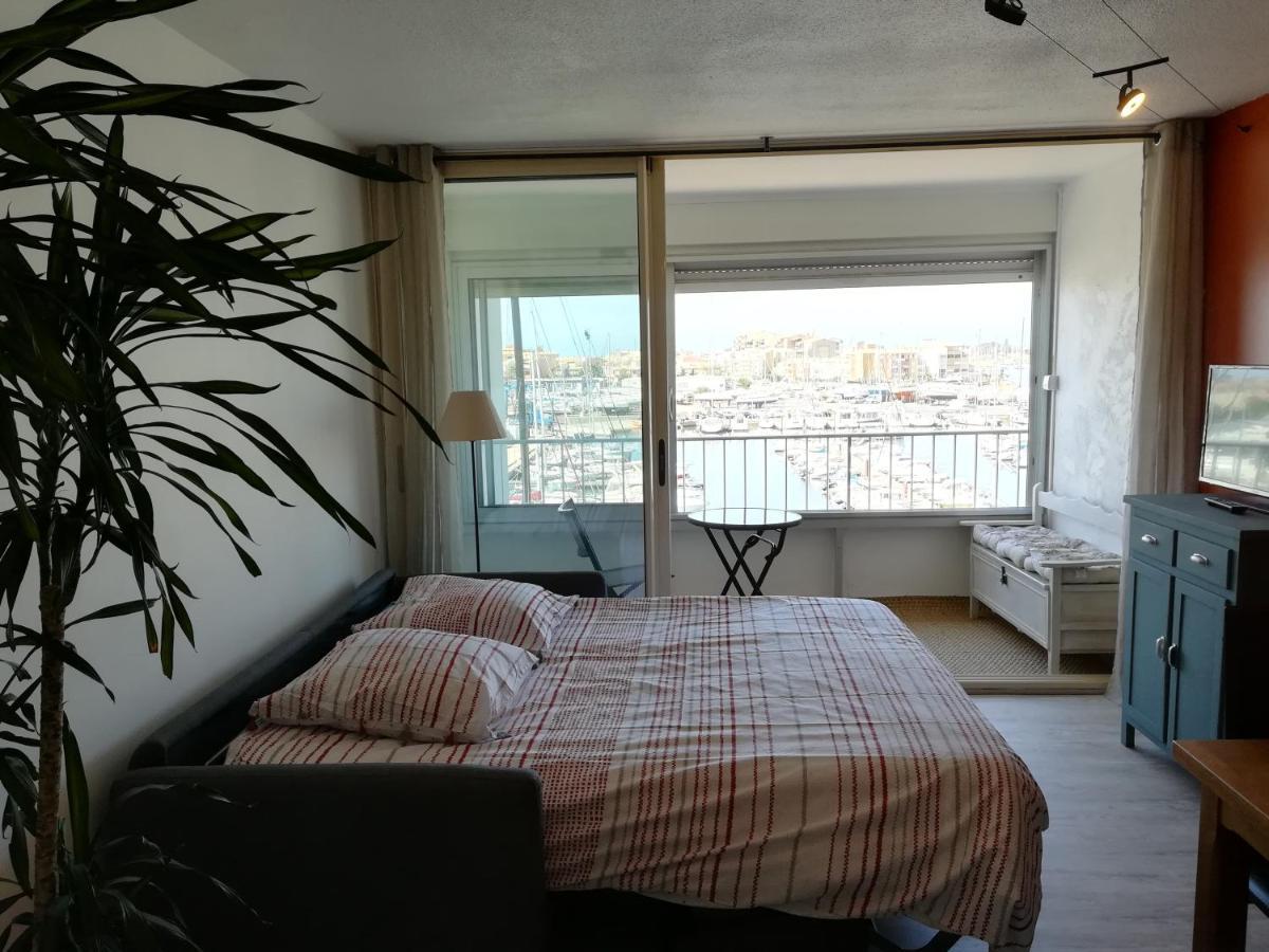 Studio Cabine Vue Port Avec Parking Prive, Piscine, Parc, Boulodrome Agde Exterior photo